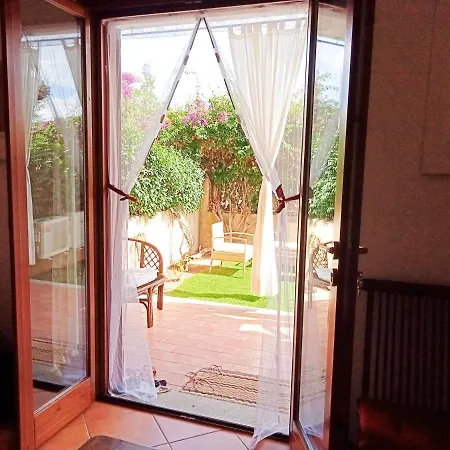 Appart T2 Plein Pied Avec Jardinet Tres Bien Situe Apartman *